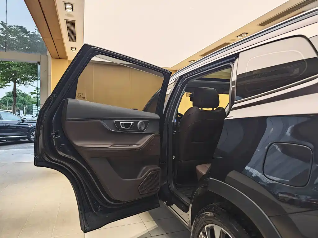 Chery Tiggo 8 PLUS 2024 Champion Edition 290TGDI DCT Luxury Edition 7-Seater