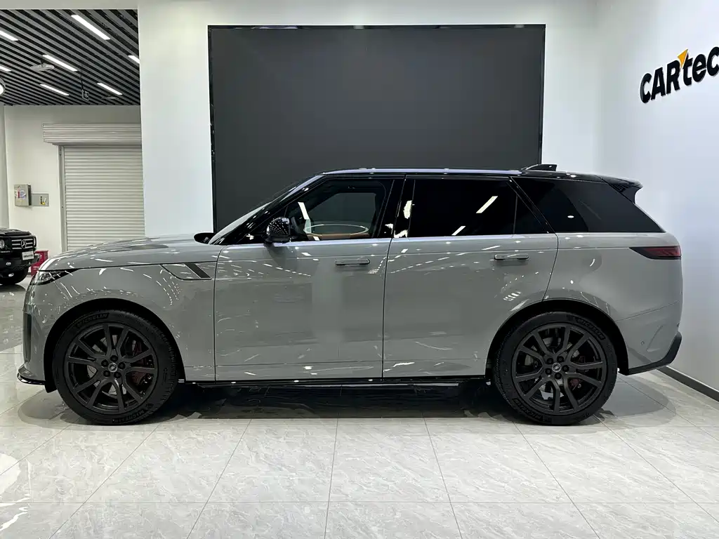 Range Rover Sport 2025 4.4 V8 SV Edition Two