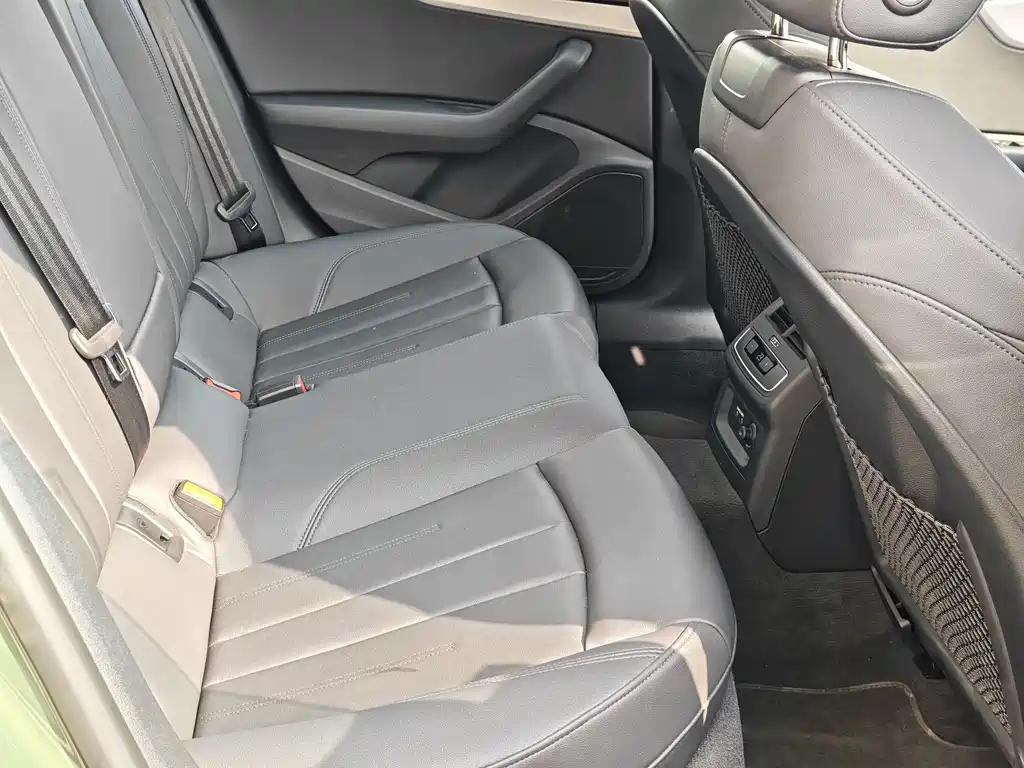 Audi A5 2024 Sportback 40 TFSI Fashion Dynamic Trim