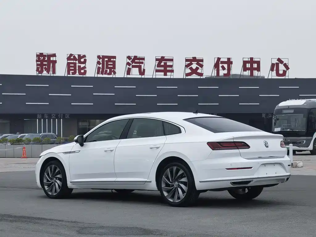 FAW-Volkswagen CC 2019 330TSI Huayan Edition China V
