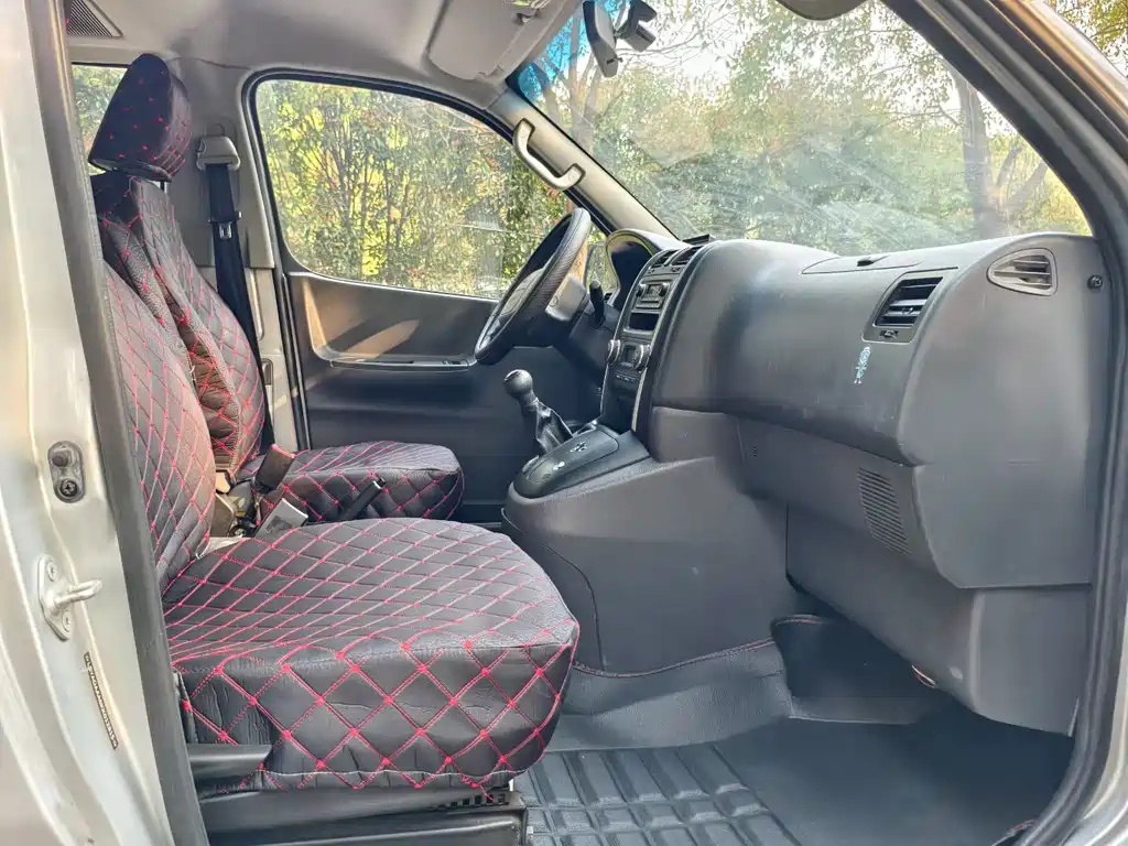 Jinbei Granse 2016 2.0L Express Utility Edition