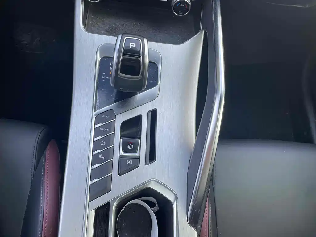 Geely Binyue 2020 PRO 260T DCT Knight