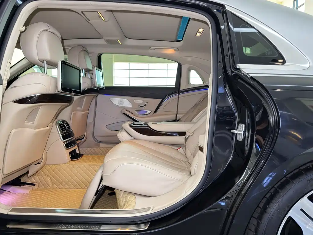 2015 Mercedes-Maybach S 400 4MATIC