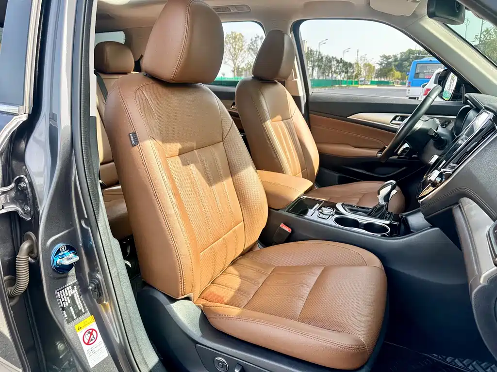 Changan CS95 2017 2.0T AWD Zhi Zun Edition