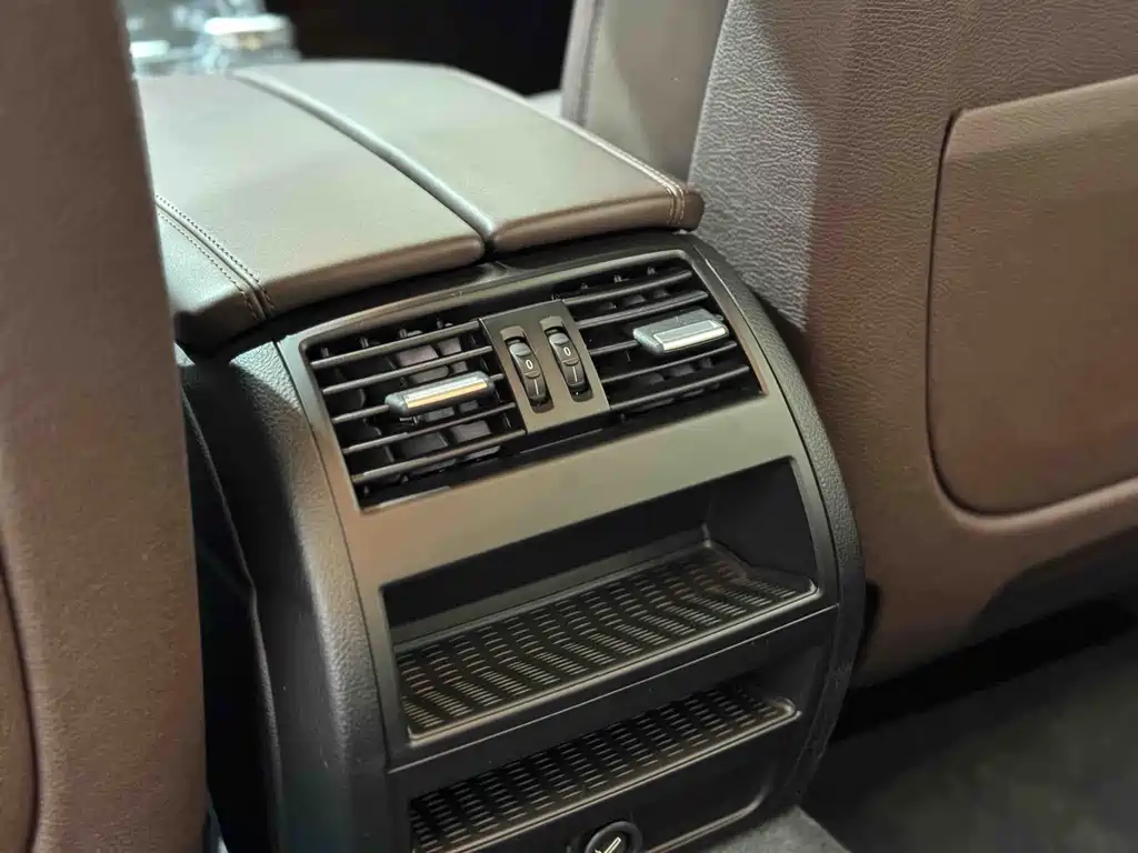 BMW 5 Series 2014 525Li Luxury Design Package
