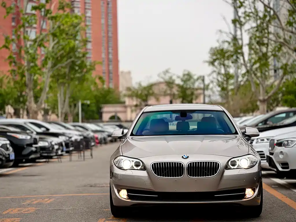 BMW 5 Series 2012 523Li Luxury