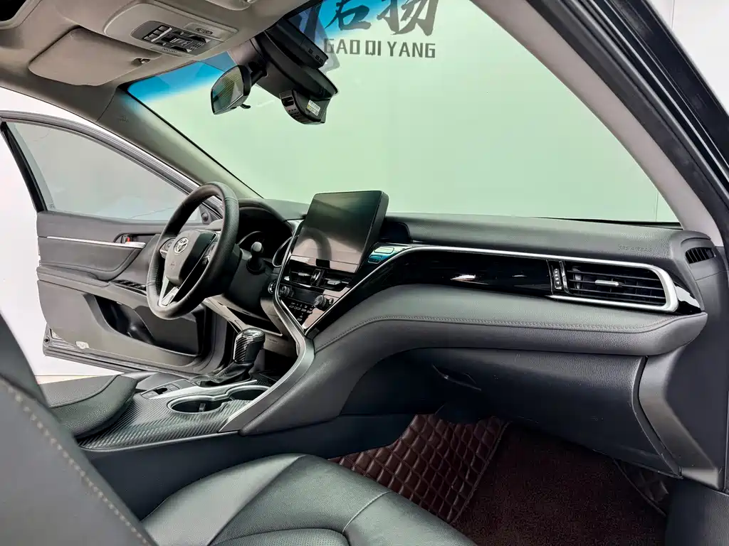 Camry 2021 2.0G Luxury Edition