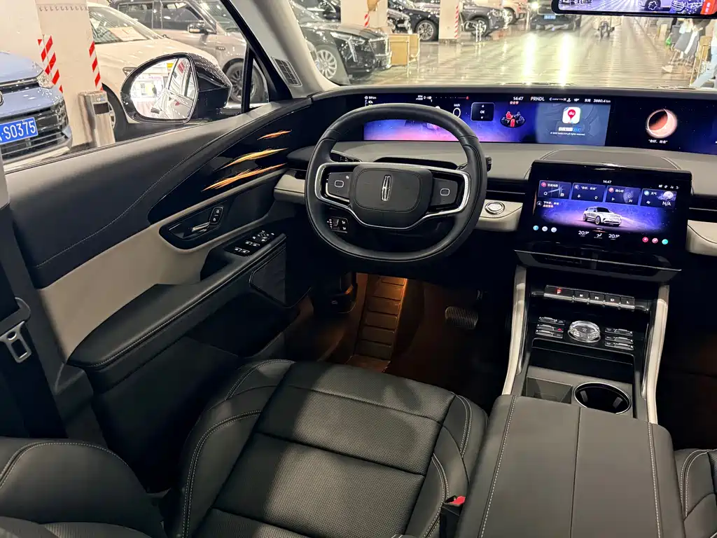 Lincoln Nautilus 2025 2.0T AWD Zunyi Edition
