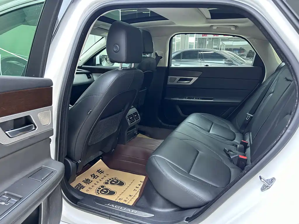 Jaguar XFL 2019 XFL 2.0T 200PS RWD Elite Edition