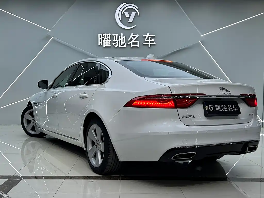 Jaguar XFL 2019 XFL 2.0T 200PS RWD Elite Edition