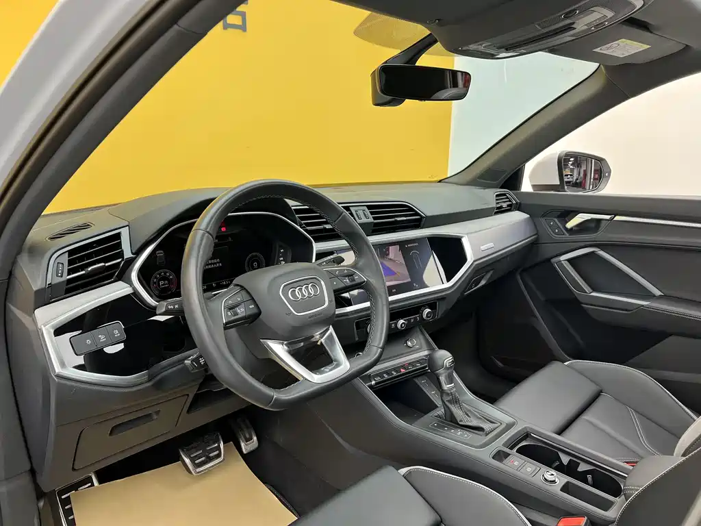 Audi Q3 2024 40 TFSI Fashion Dynamic