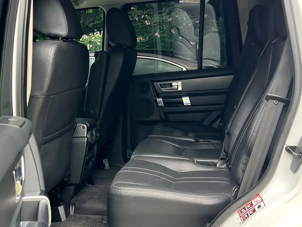 Land Rover Discovery 2016 3.0 SC V6 HSE