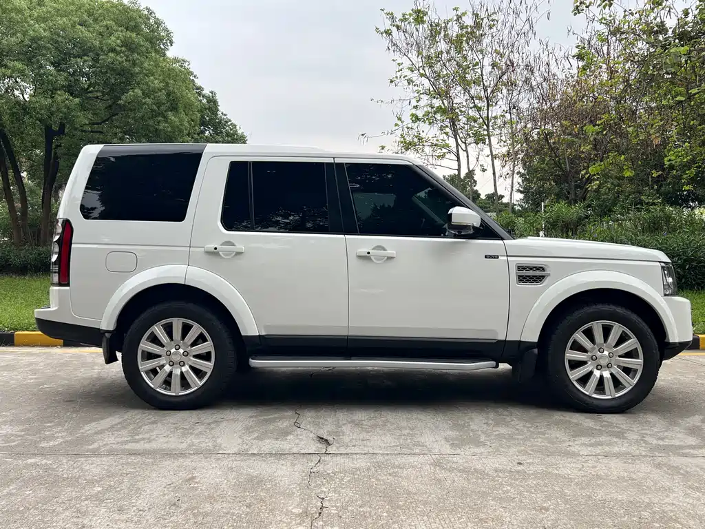 Land Rover Discovery 2016 3.0 SC V6 HSE
