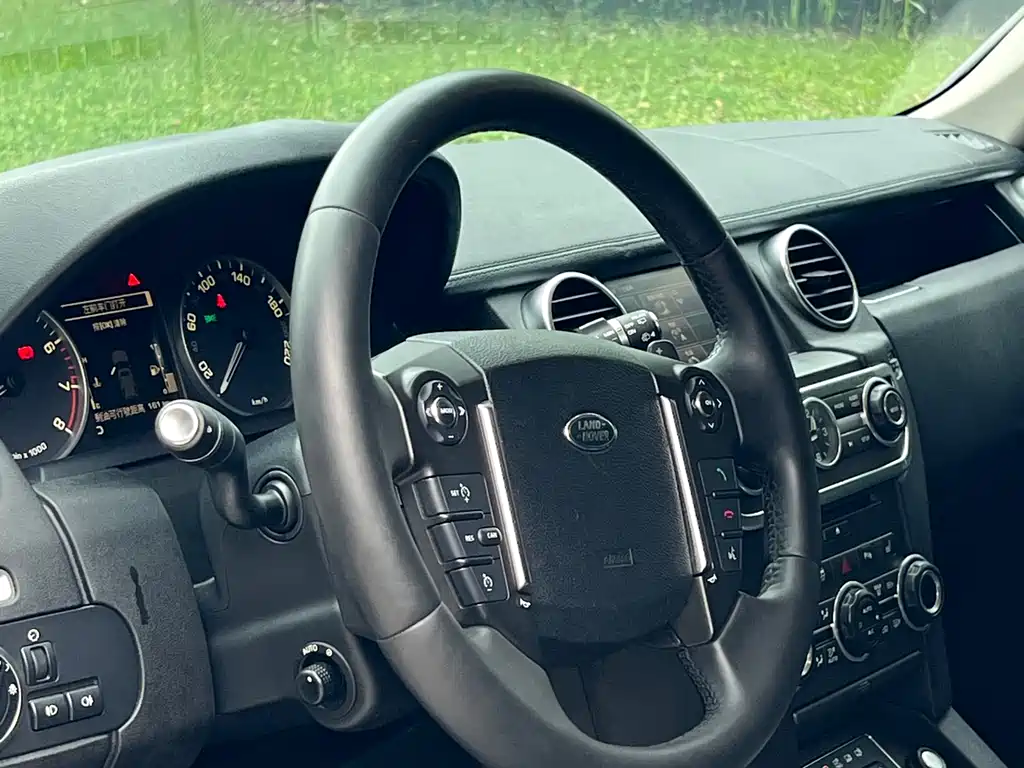 Land Rover Discovery 2016 3.0 SC V6 HSE