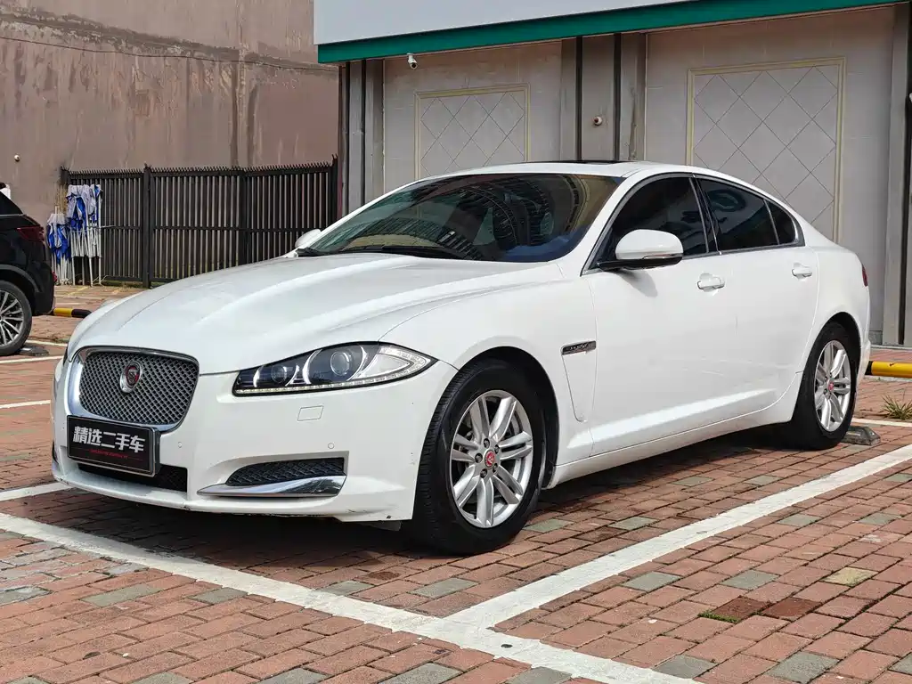 Jaguar XF 2015 XF 2.0T Fenghua Edition