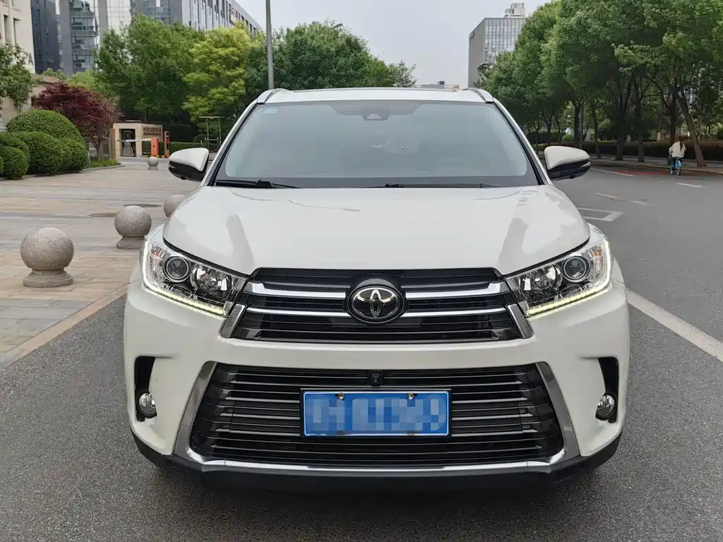 Toyota Highlander 2018 2.0T AWD Premium Edition 7-Seater China VI