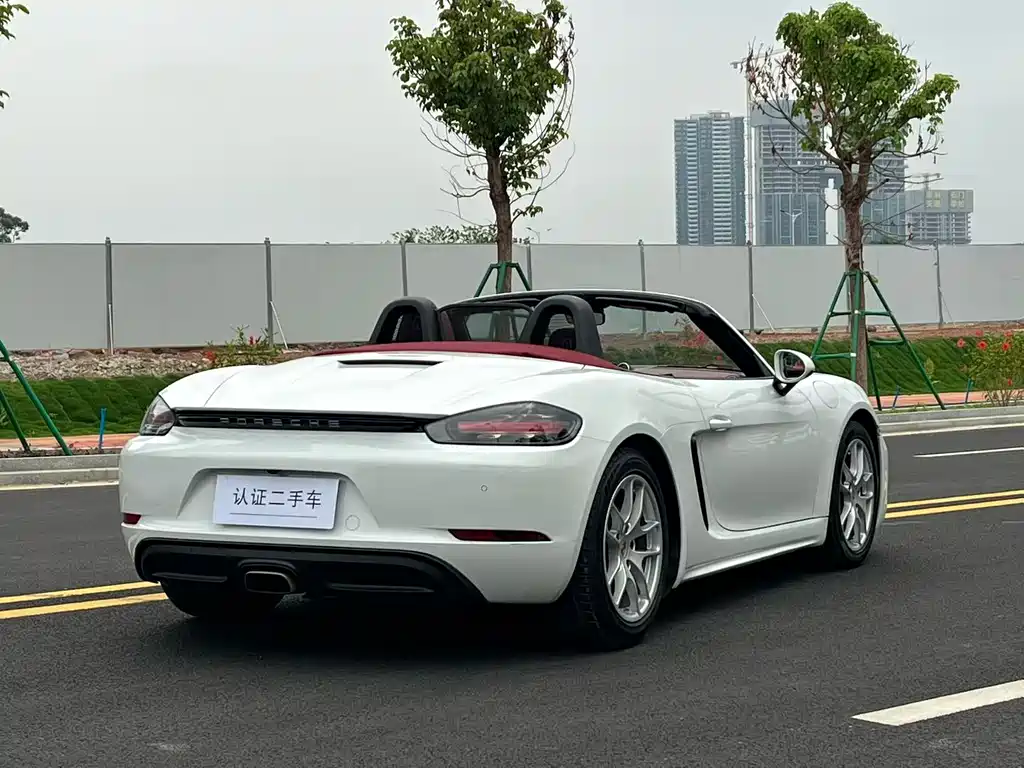 Porsche 718 Boxster 2.0T