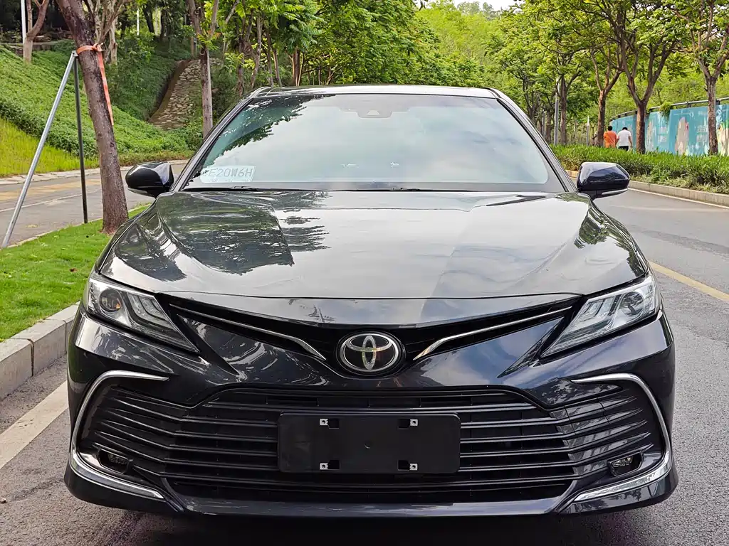 Toyota Camry 2021 2.0G Luxury Edition