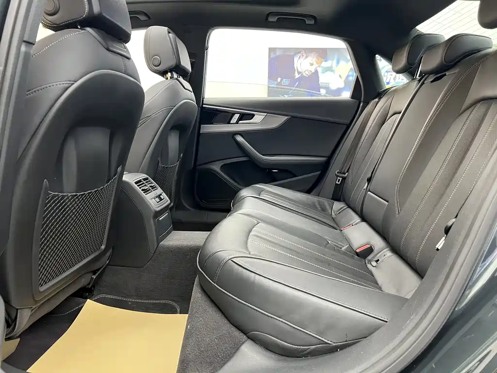 Audi A4L 2024 40 TFSI quattro RS Package Speed Edition