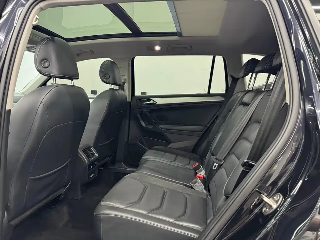 Tiguan L 2019 Facelift 330TSI Auto FWD Panoramic Comfort Edition China VI