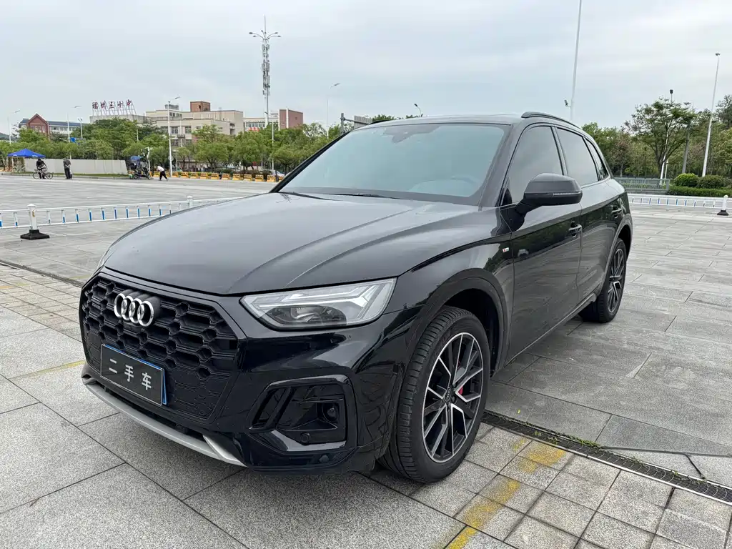 Audi Q5L 2023 45 TFSI quattro Luxury Dynamic Edition