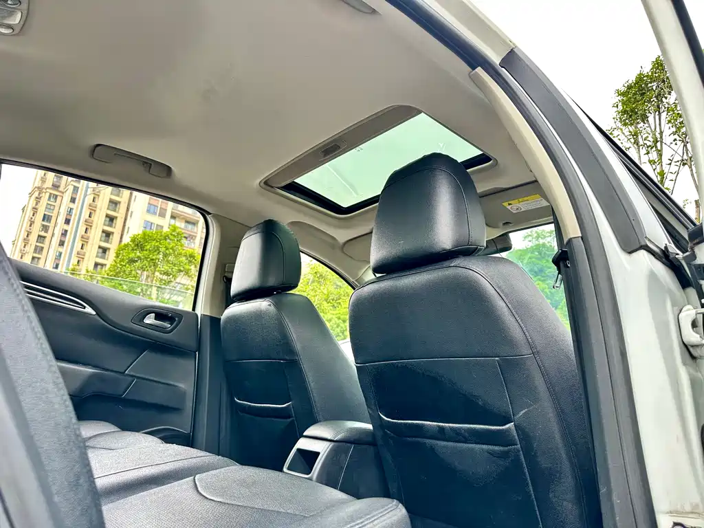 Citroën C4L 2014 1.8L Auto Zhiqu Edition Jinzhi