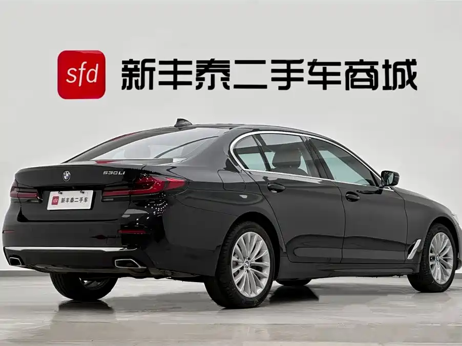 BMW 5 Series 2022 Facelift 525Li Luxury Package