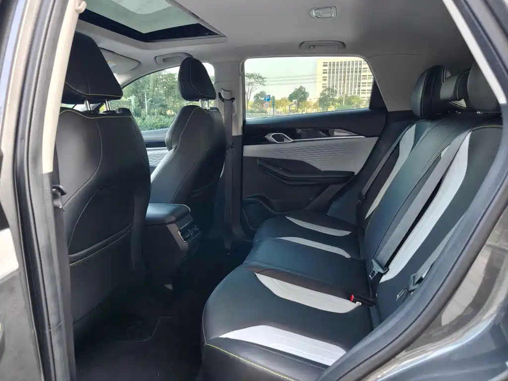 Geely Binyue COOL 2022 1.5TD DCT Heat Engine Edition