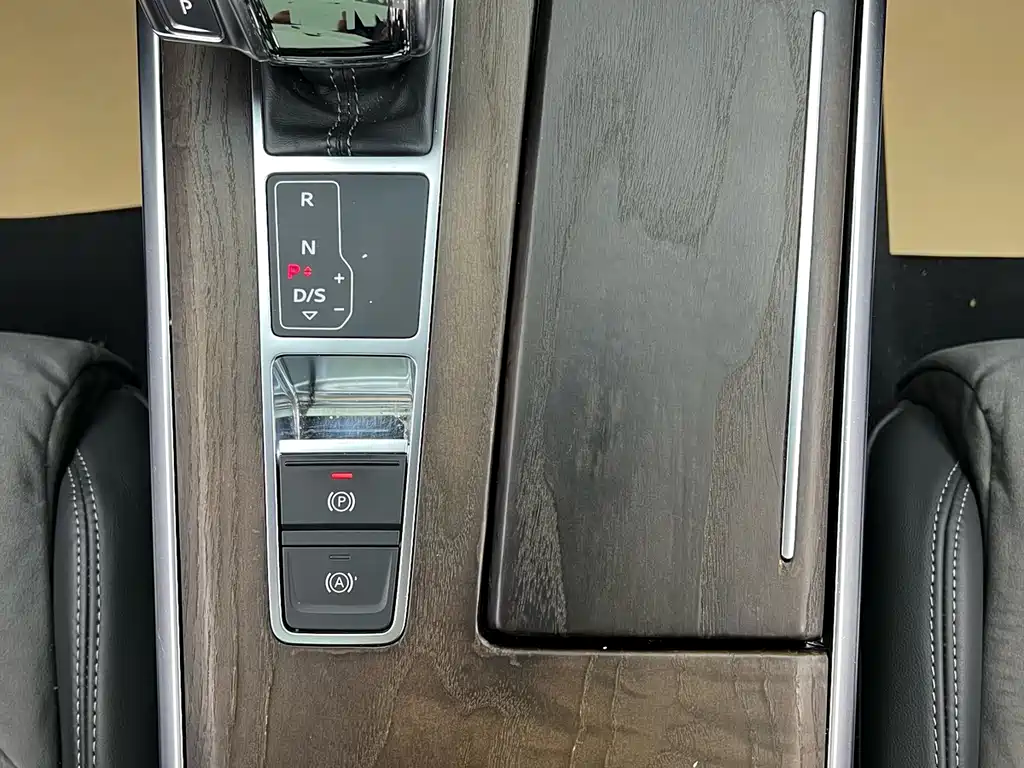 Audi A6L 2019 45 TFSI Zhenxuan Dynamic Edition