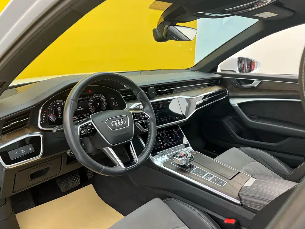 Audi A6L 2019 45 TFSI Zhenxuan Dynamic Edition