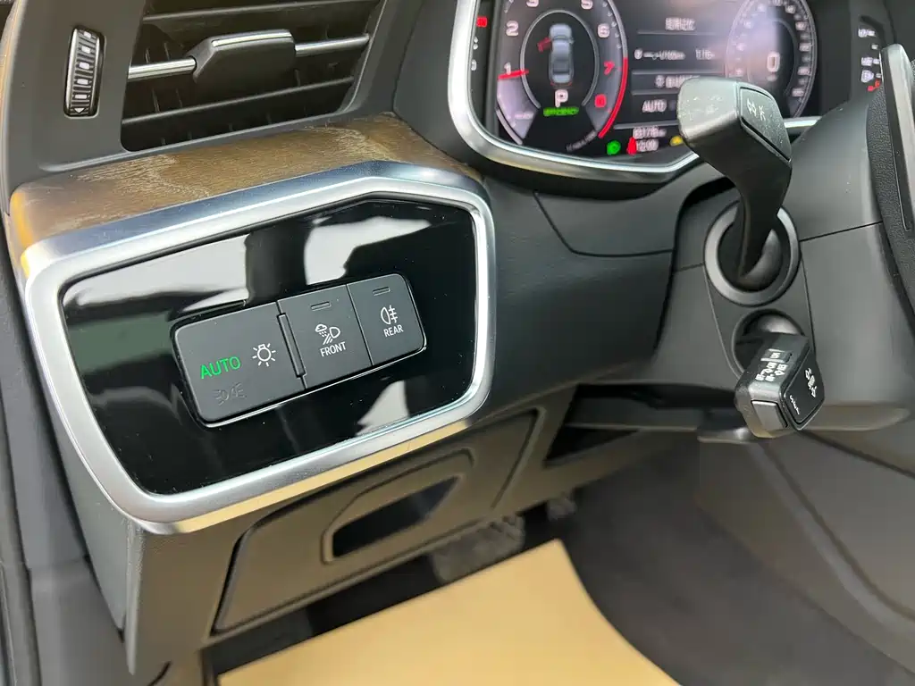 Audi A6L 2019 45 TFSI Zhenxuan Dynamic Edition