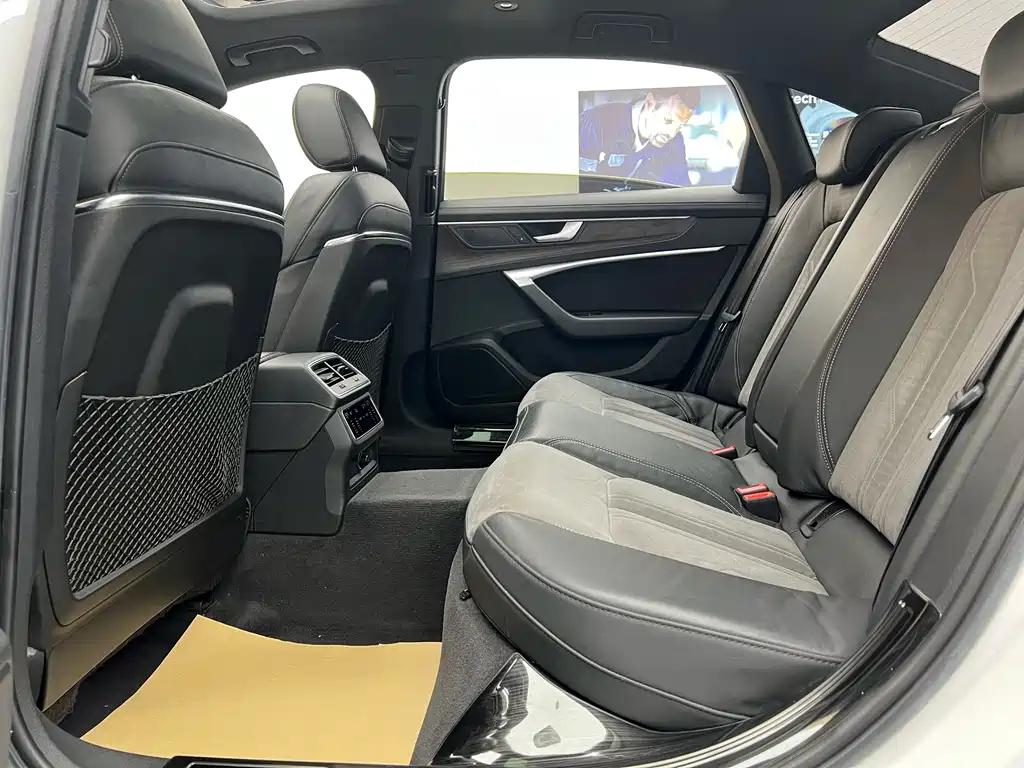 Audi A6L 2019 45 TFSI Zhenxuan Dynamic Edition