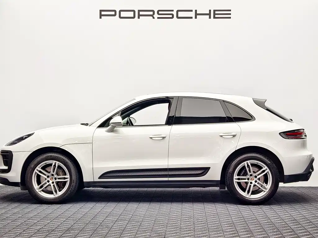 Macan 2022 2.0T