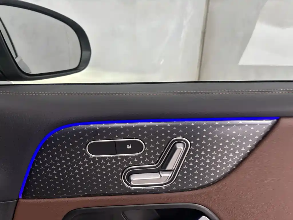 Mercedes-Benz GLB 2025 GLB 220 Fashion