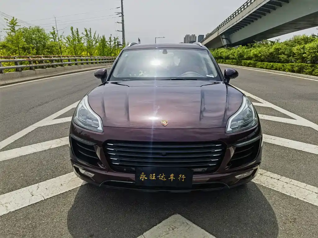 Zotye SR9 2017 2.0T Manual Ultimate Light Edition
