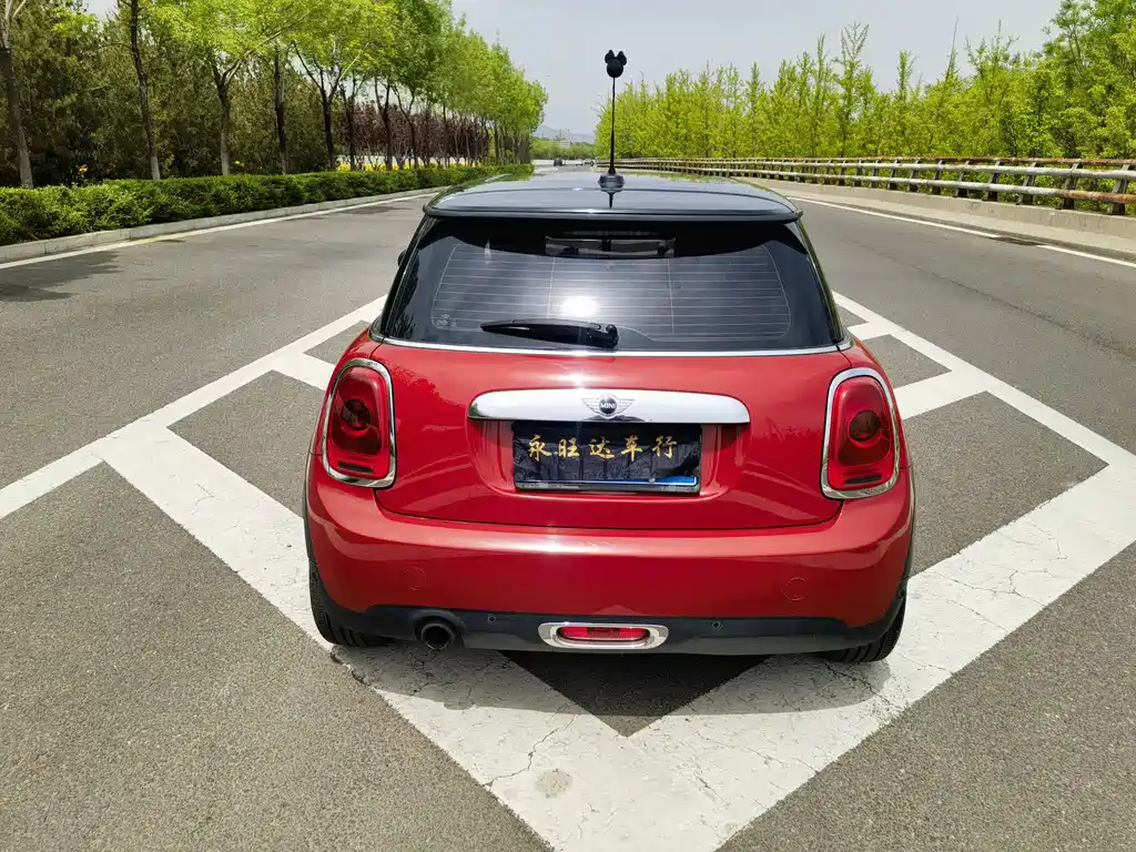 MINI 2016 1.2T ONE Pioneer Edition
