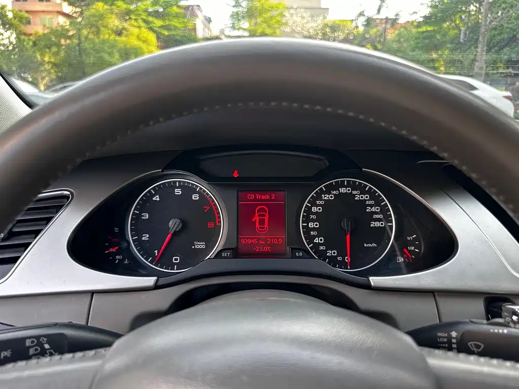 Audi A4L 2012 1.8 TFSI Manual Comfort Edition