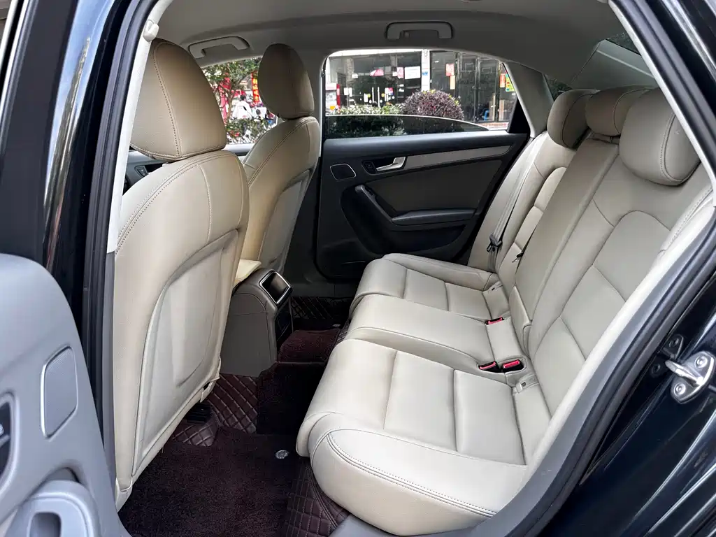 Audi A4L 2012 1.8 TFSI Manual Comfort Edition
