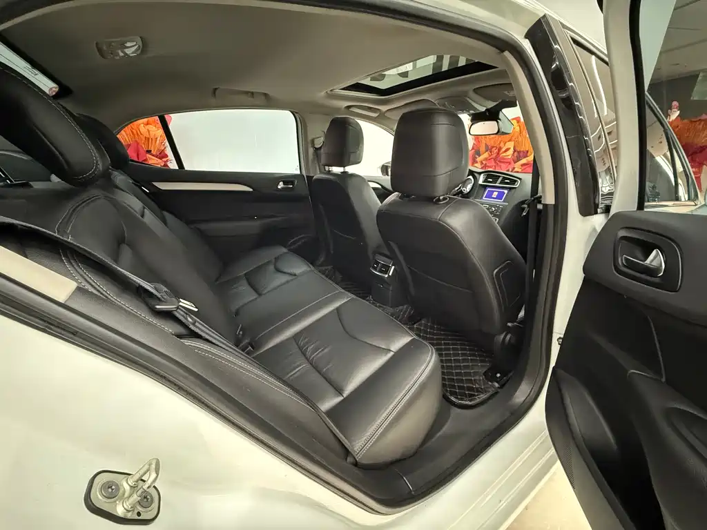 Citroën C4L 2016 1.2T Automatic Elite