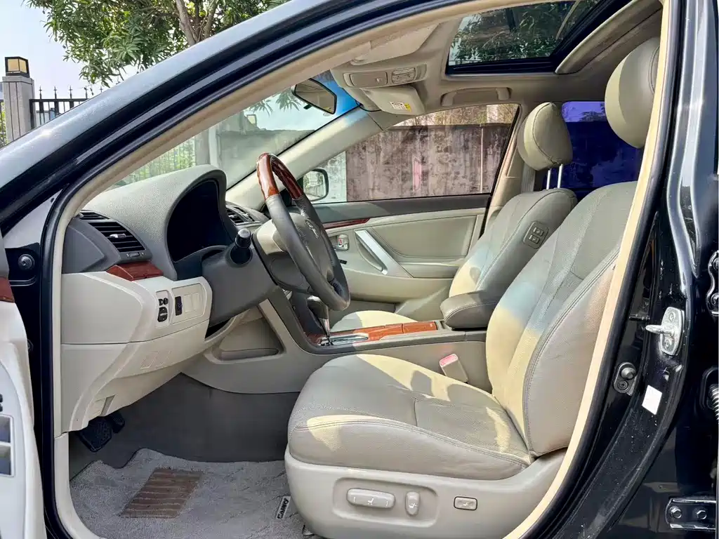 Camry 2013 200G Classic Luxury Edition