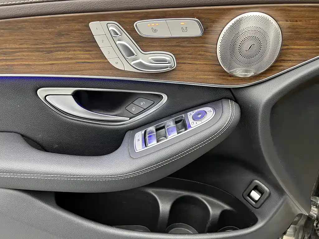 Mercedes-Benz GLC 300 L 4MATIC