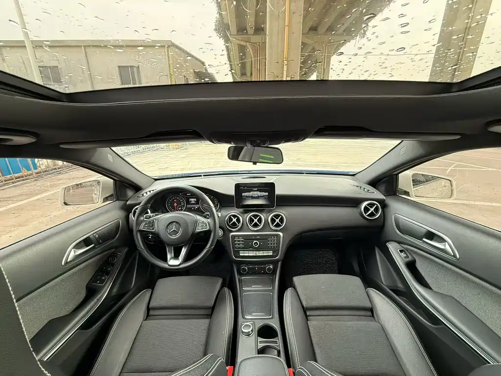 Mercedes-Benz A-Class (Import) 2016 A 200 Dynamic