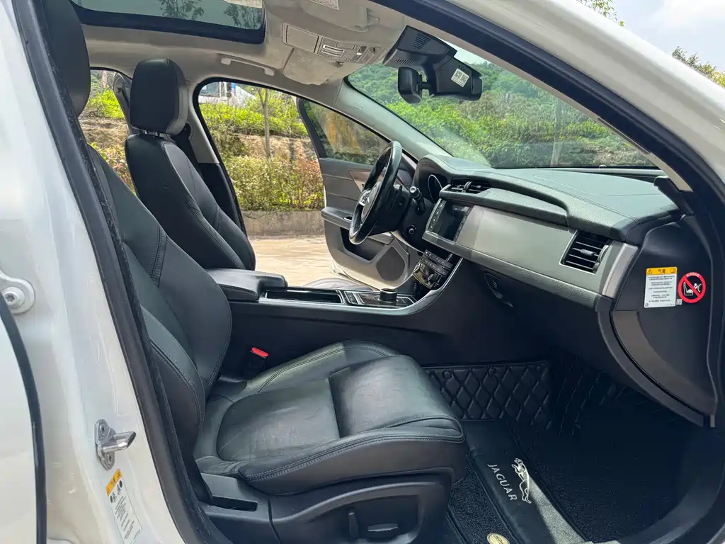 Jaguar XFL 2018 XFL 2.0T 200PS Elite Edition