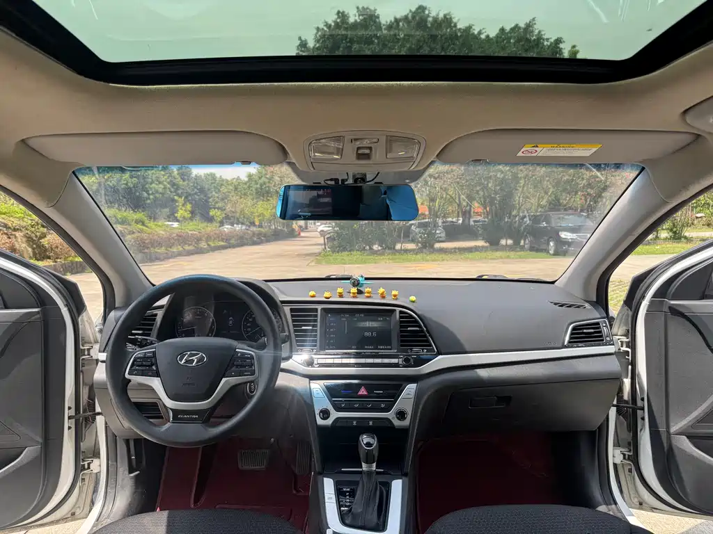 Hyundai Elantra 2016 1.6L Auto Elite