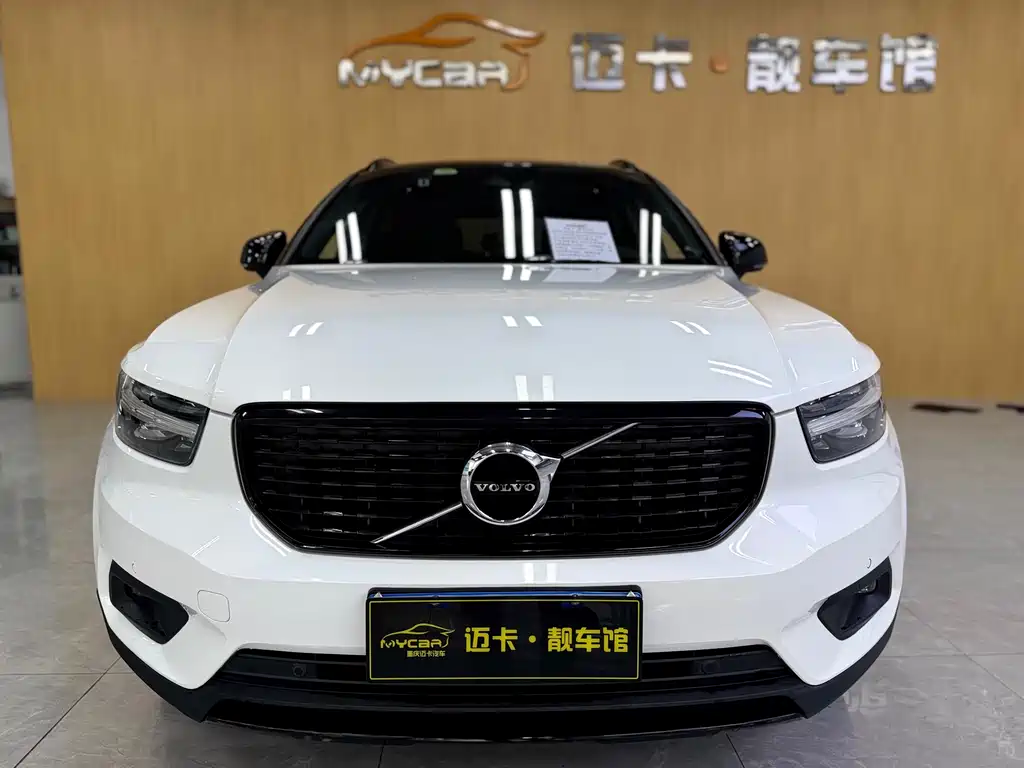Volvo XC40 2020 T4 AWD R-Design
