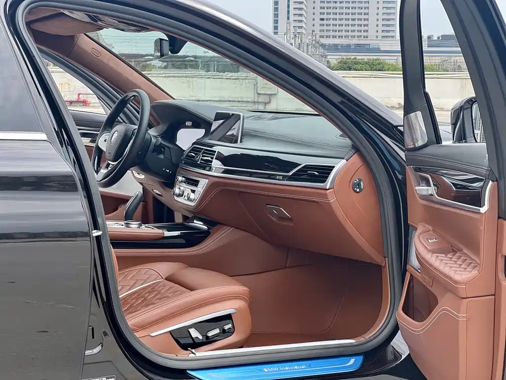 BMW 7 Series 2021 740Li xDrive Executive Luxury Package