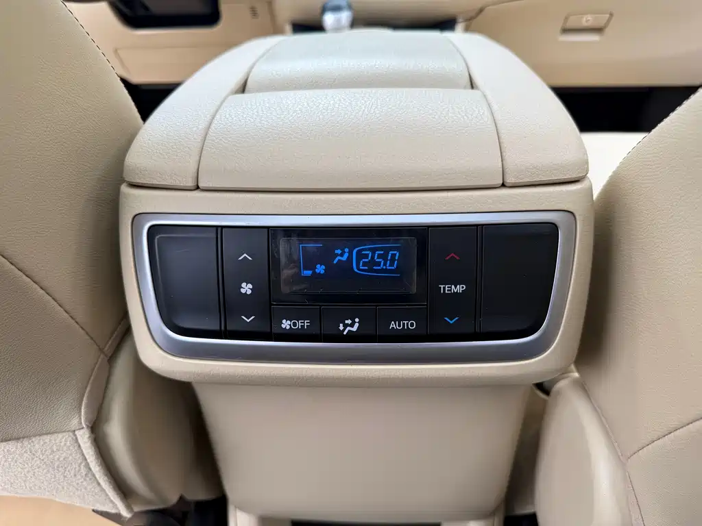 Toyota Highlander 2017 2.0T AWD Luxury 7-Seater