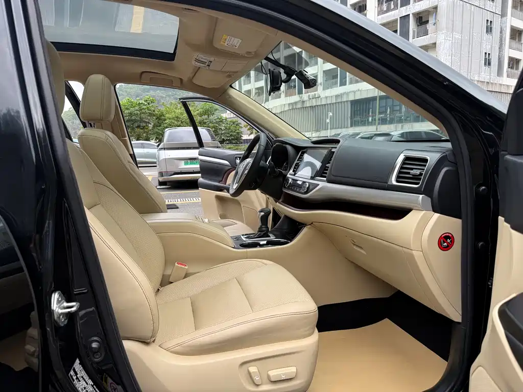 Toyota Highlander 2017 2.0T AWD Luxury 7-Seater