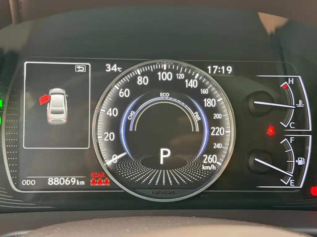 Lexus ES 2018 300h Executive Edition China V
