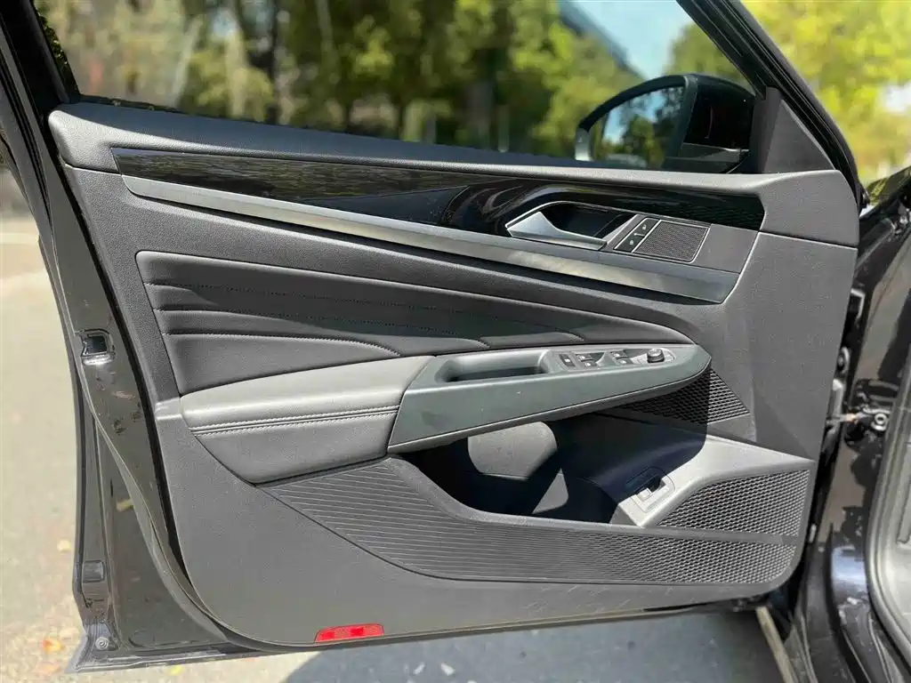 Volkswagen Passat 2022 330TSI Starry Sky Luxury Edition